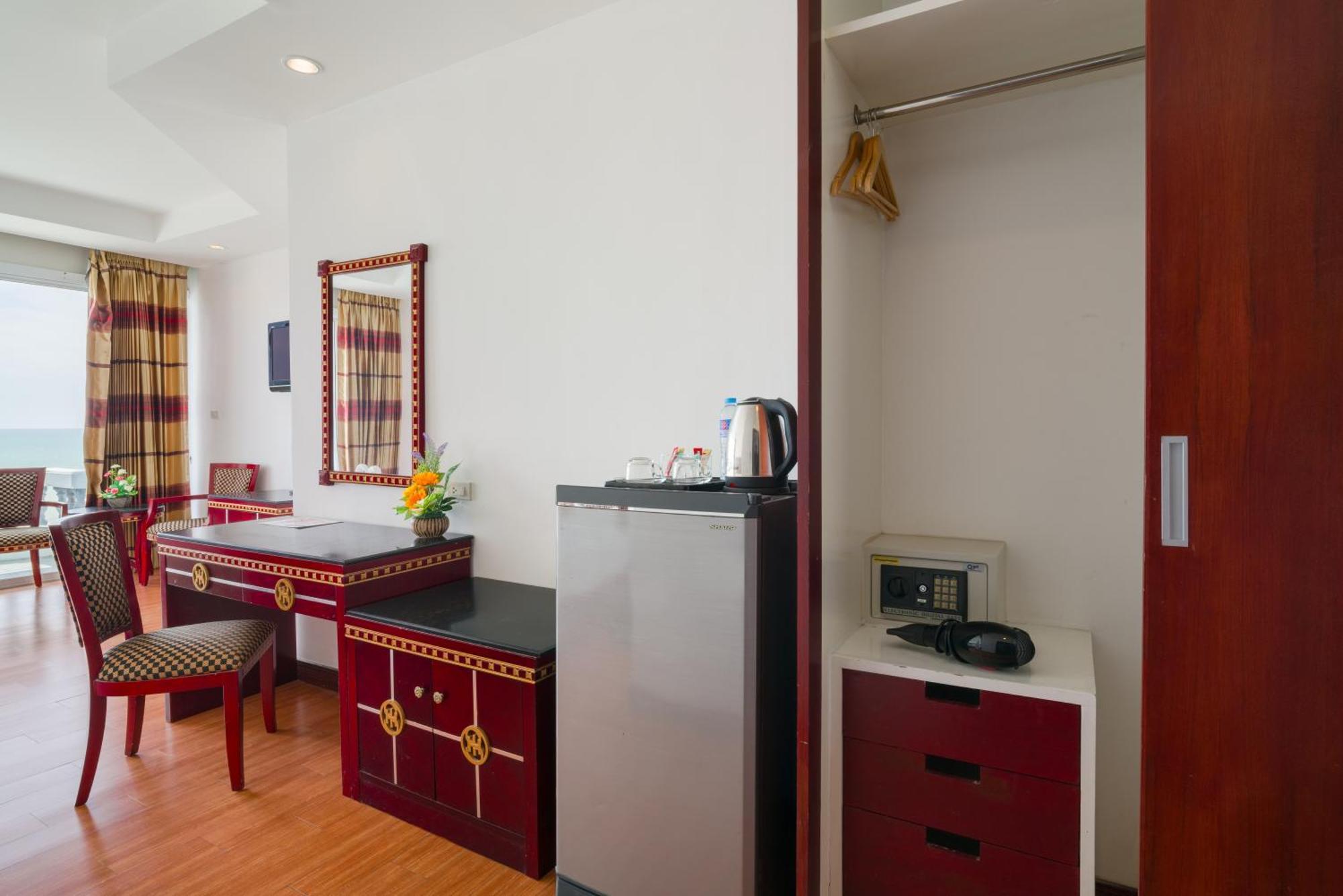 Jomtien Hisotel Zimmer foto